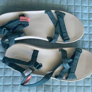 Columbia Women’s sandals Size 9